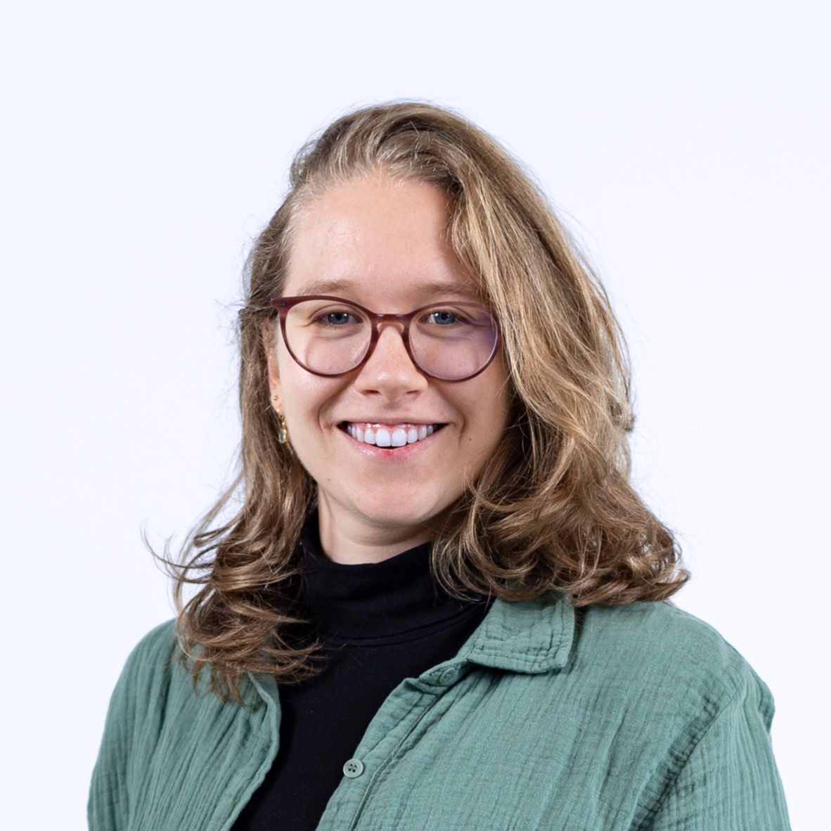 Manuela Liem est politologue et, au sein d'OK Klima, elle est chargée des évaluations au niveau cantonal et communal en Suisse alémanique. Elle fait également partie de l'équipe d'analyse des données.